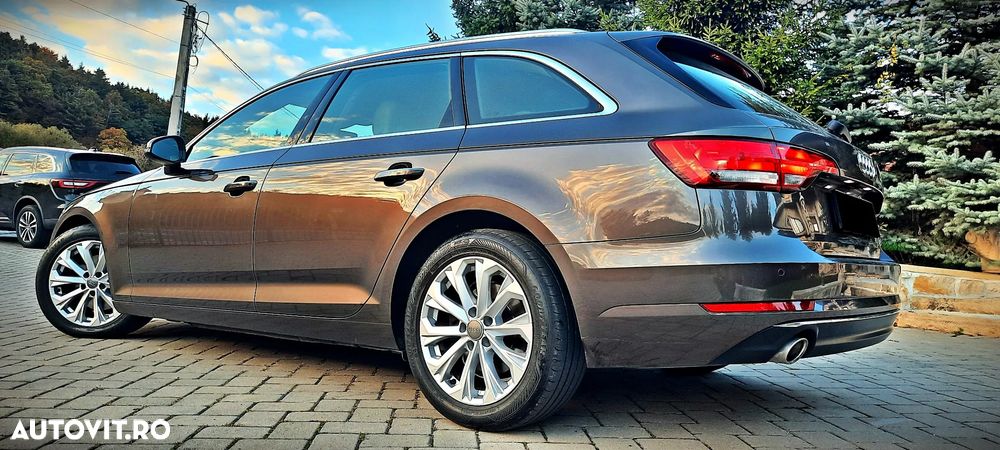 Audi A4 Avant 2.0 TDI ultra S tronic Design - 3