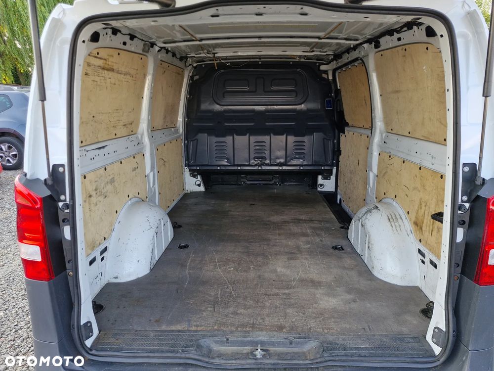 Mercedes-Benz Vito - 29