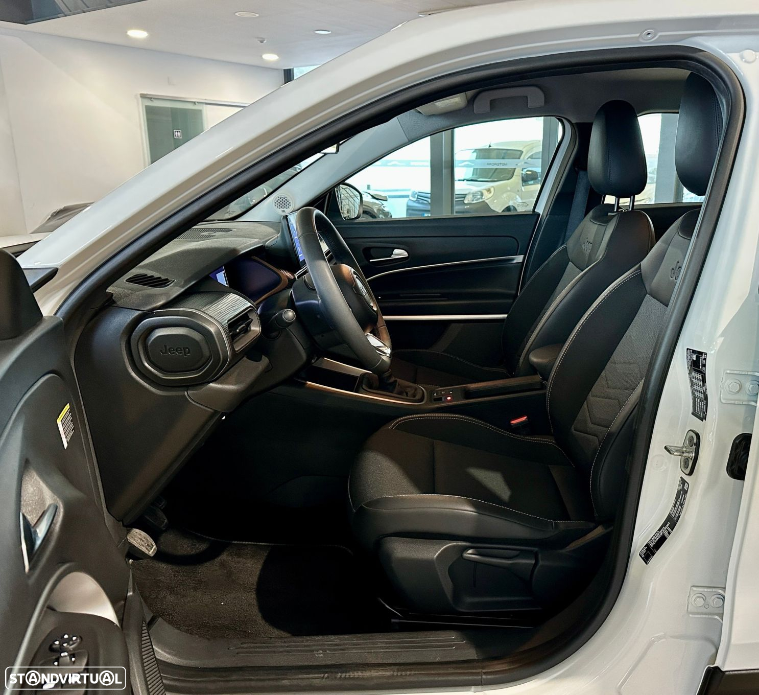 Jeep Avenger 1.2 GSE T3 Altitude - 10