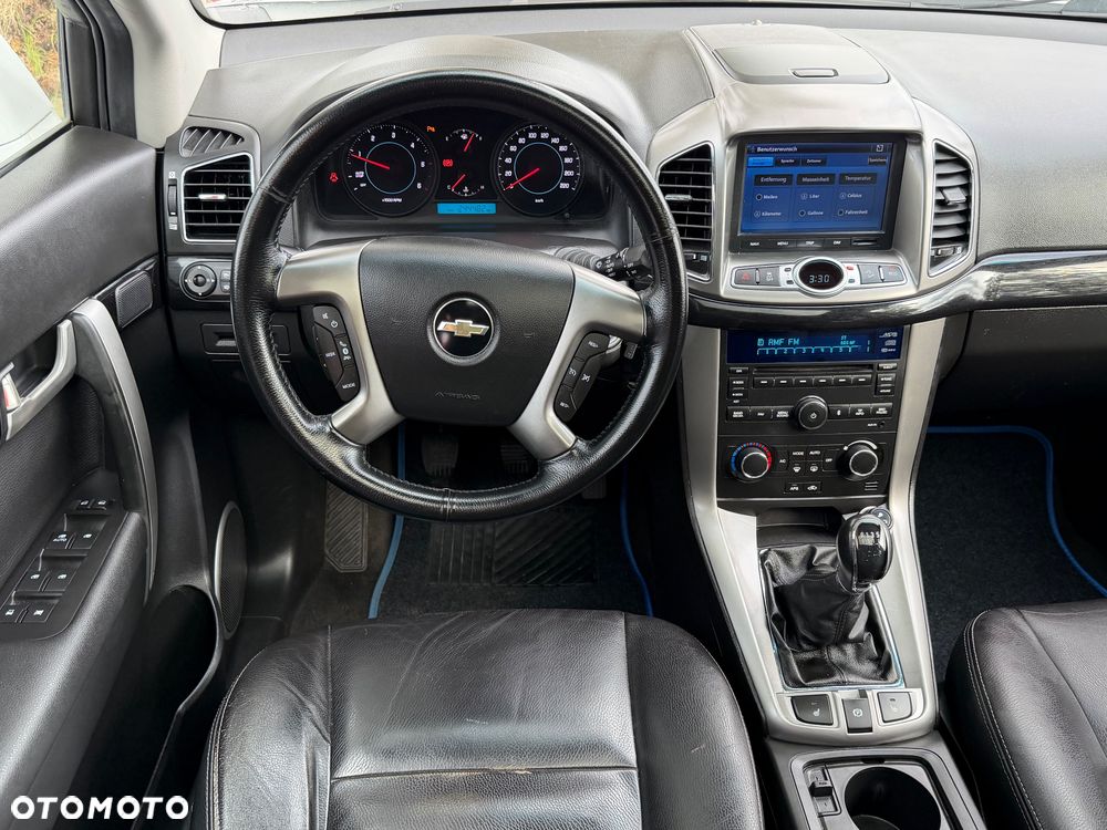 Chevrolet Captiva 2.2 d LTZ - 11
