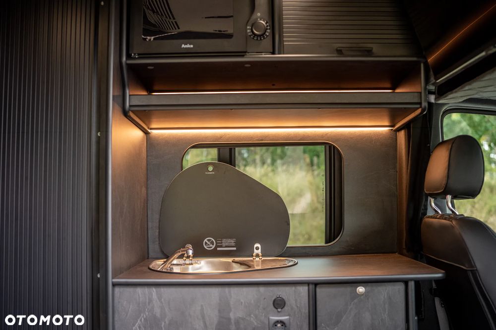 Mercedes-Benz Sprinter - 26