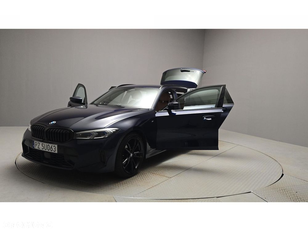BMW Seria 3 320d xDrive M Sport - 13