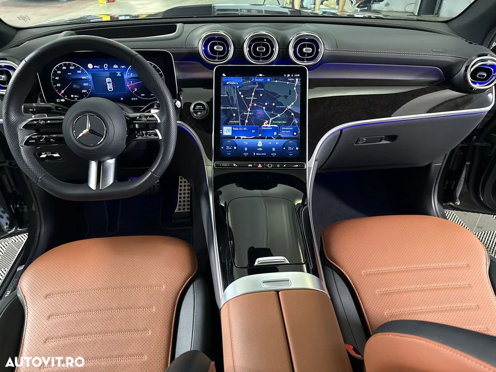 Mercedes-Benz GLC Coupe 300 4MATIC MHEV - 11