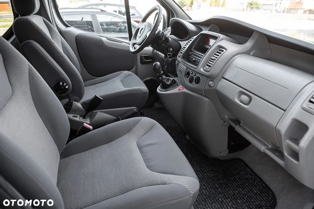 Opel Vivaro - 22