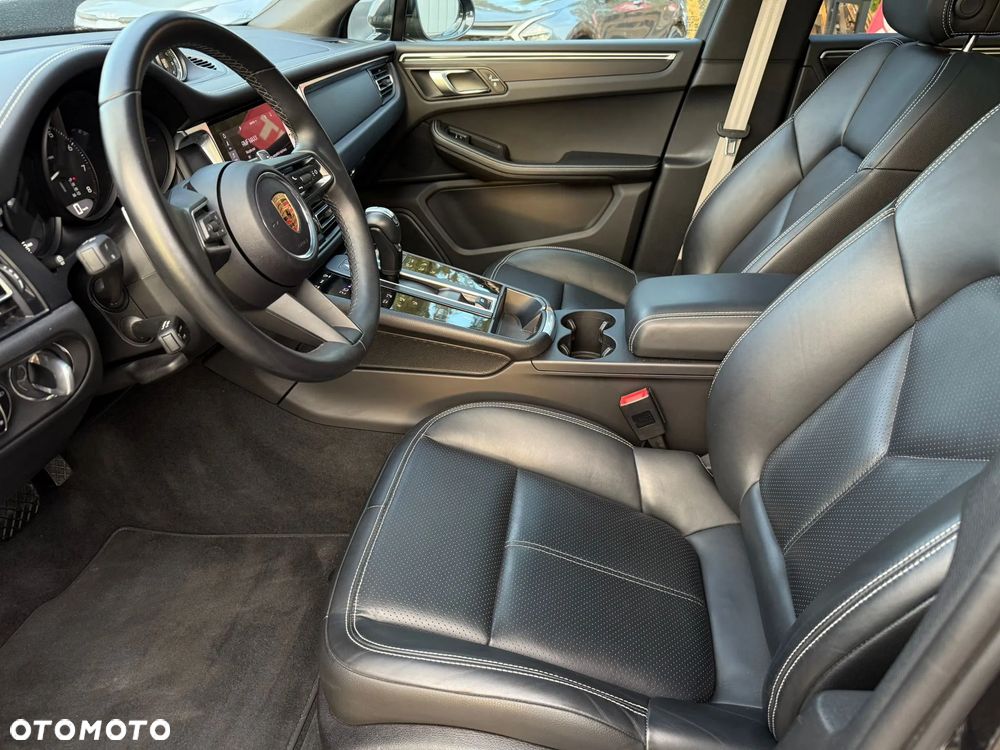 Porsche Macan Standard - 10
