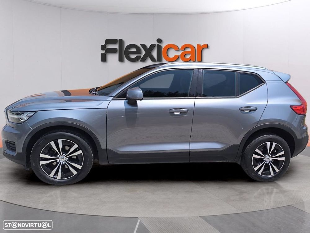 Volvo XC 40 2.0 D3 Momentum Geartronic - 4