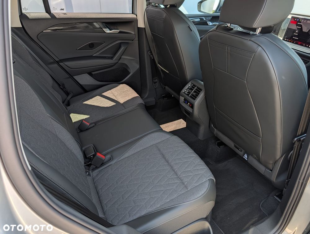 Volkswagen Tiguan 1.5 eTSI Life Plus DSG - 12