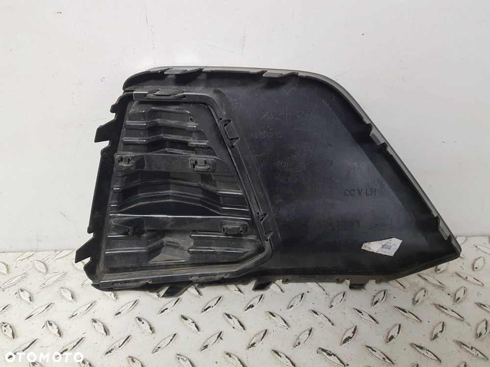LEWA KRATKA ZDERZAKA PRZEDNIEGO AUDI A1 2 II 82A 82A807953A 18-24 - 5