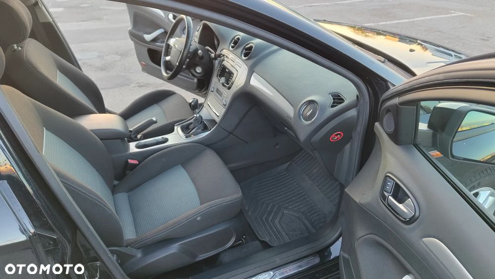 Ford Mondeo 2.0 TDCi Trend - 23