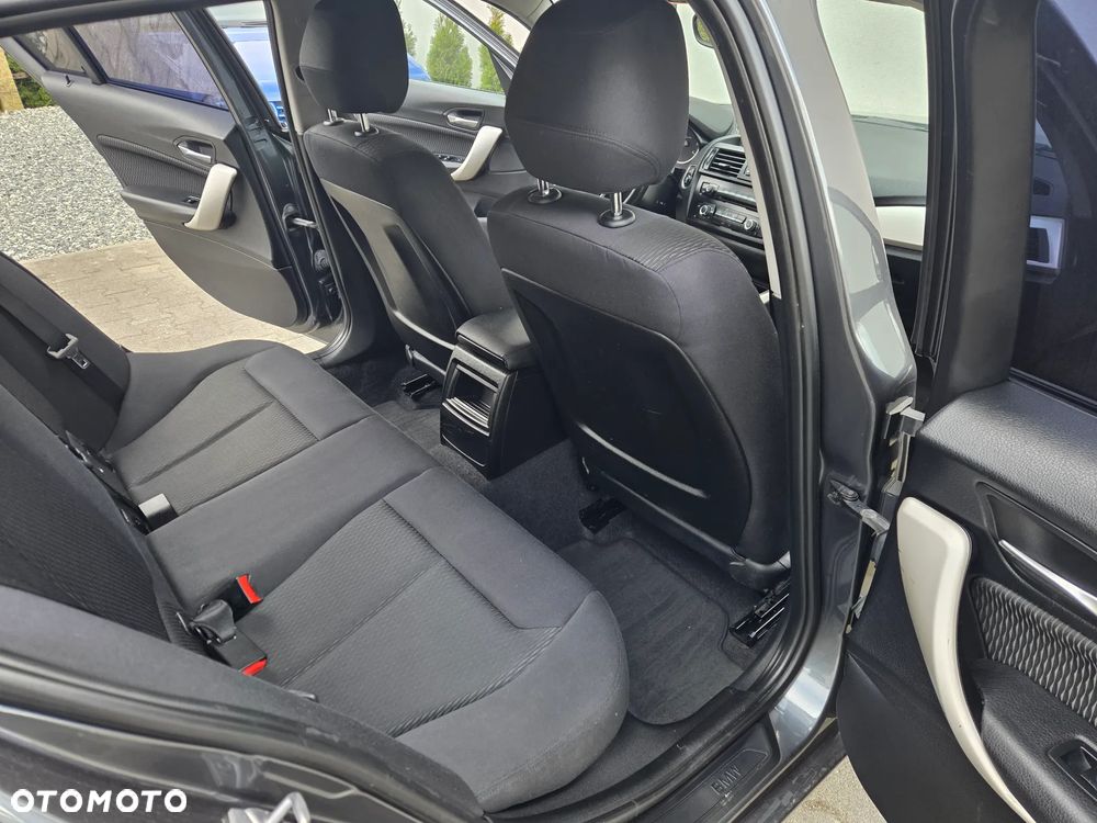 BMW Seria 1 116d DPF Edition Sport - 32