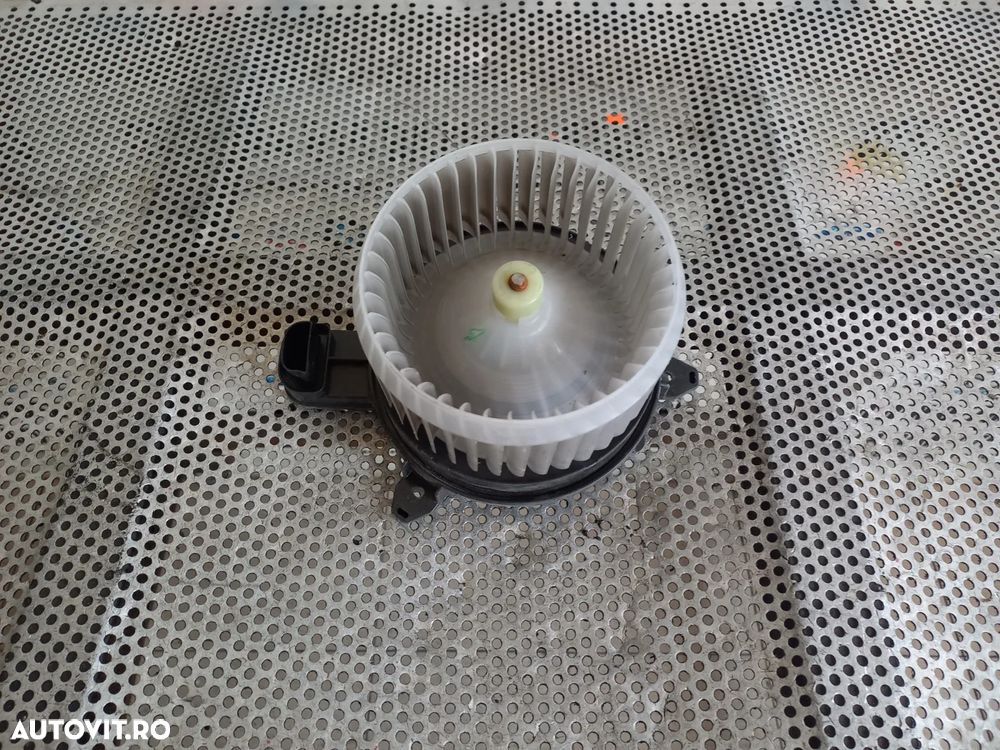 Aeroterma Bord Ventilator Habitaclu Toyota Yaris Cross An 2020-2021-2022-2023-2024 Volan Stanga Cod - 3
