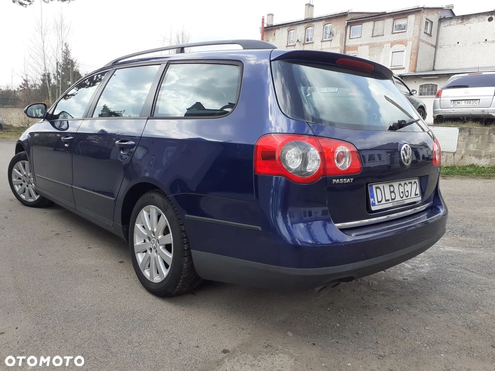 Volkswagen Passat 1.9 TDI Comfortline - 10