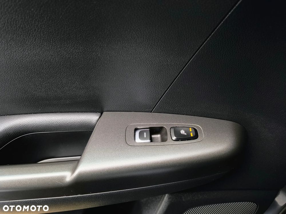 Kia Sportage 1.6 GDI 2WD Dream-Team Edition - 35