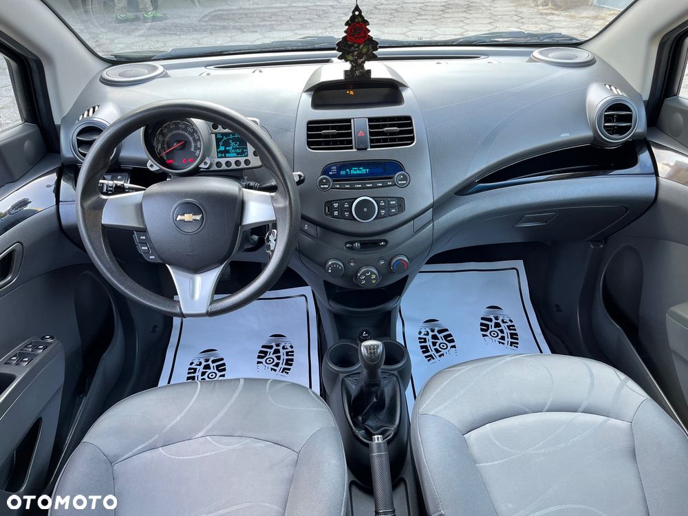 Chevrolet Spark - 27