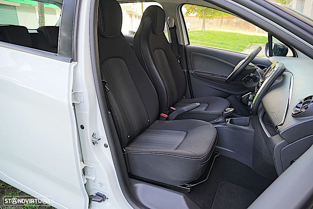 Renault Zoe (c/ Bateria) Limited 40 - 16