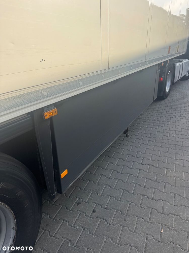 Schmitz Cargobull - 13
