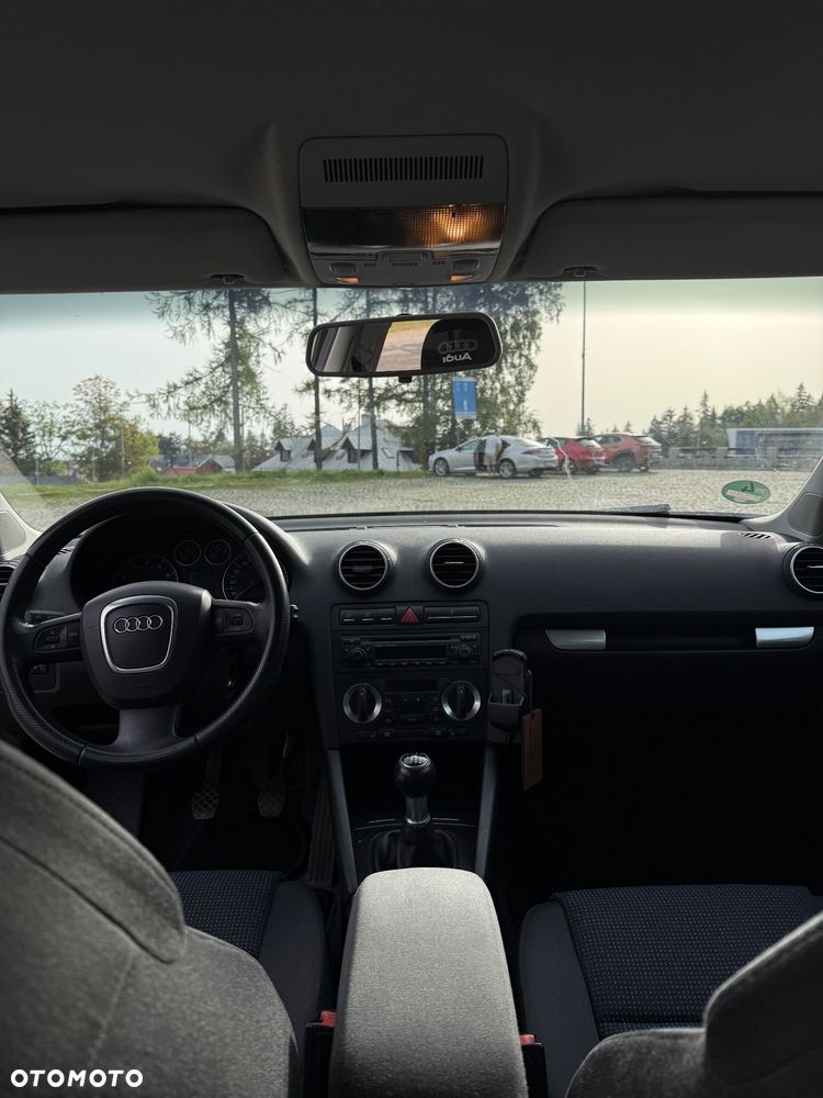 Audi A3 Sportback 2.0 FSI Ambiente - 19