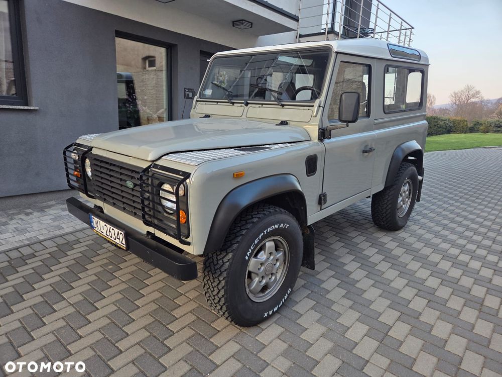 Land Rover Defender 2.5 TDI - 4