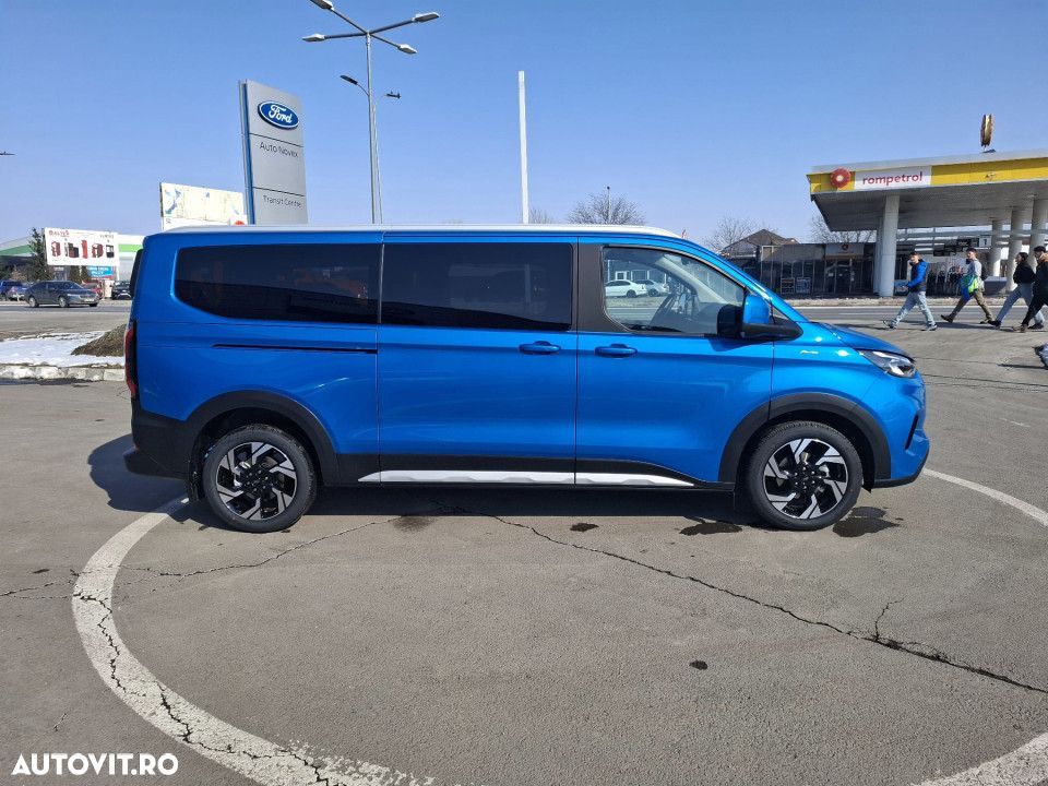 Ford Tourneo Custom - 5