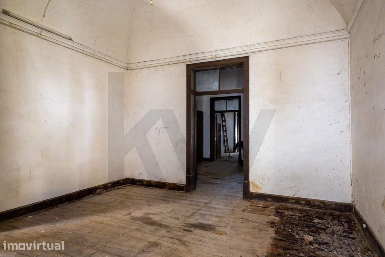 Casa Senhorial no centro de Ferreira do Alentejo - Charme e Potencial - Grande imagem: 4/17