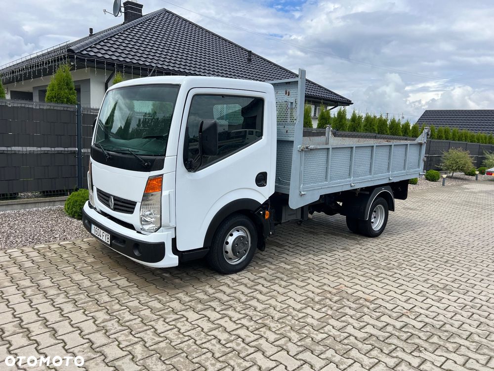 Renault Maxity - 6