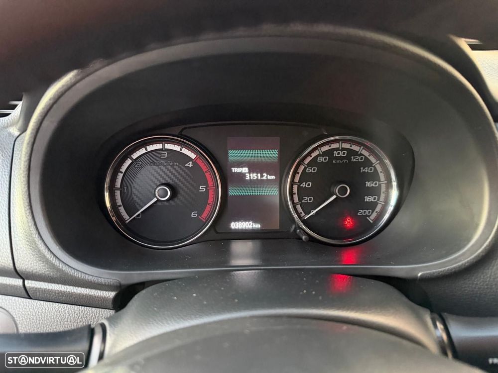 Mitsubishi L200 2.3 DI-D Strakar CD Connect Edition 4WD - 7