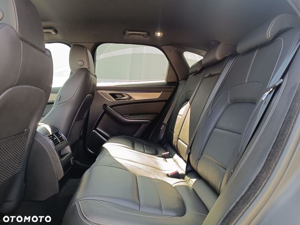 Jaguar F-Pace - 24
