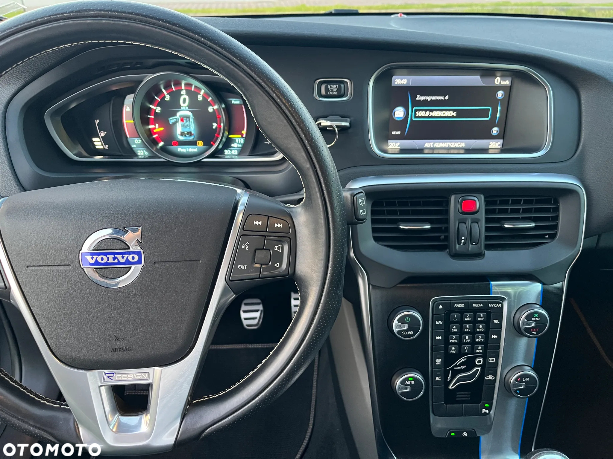 Volvo V40 T3 R-Design Momentum - 12