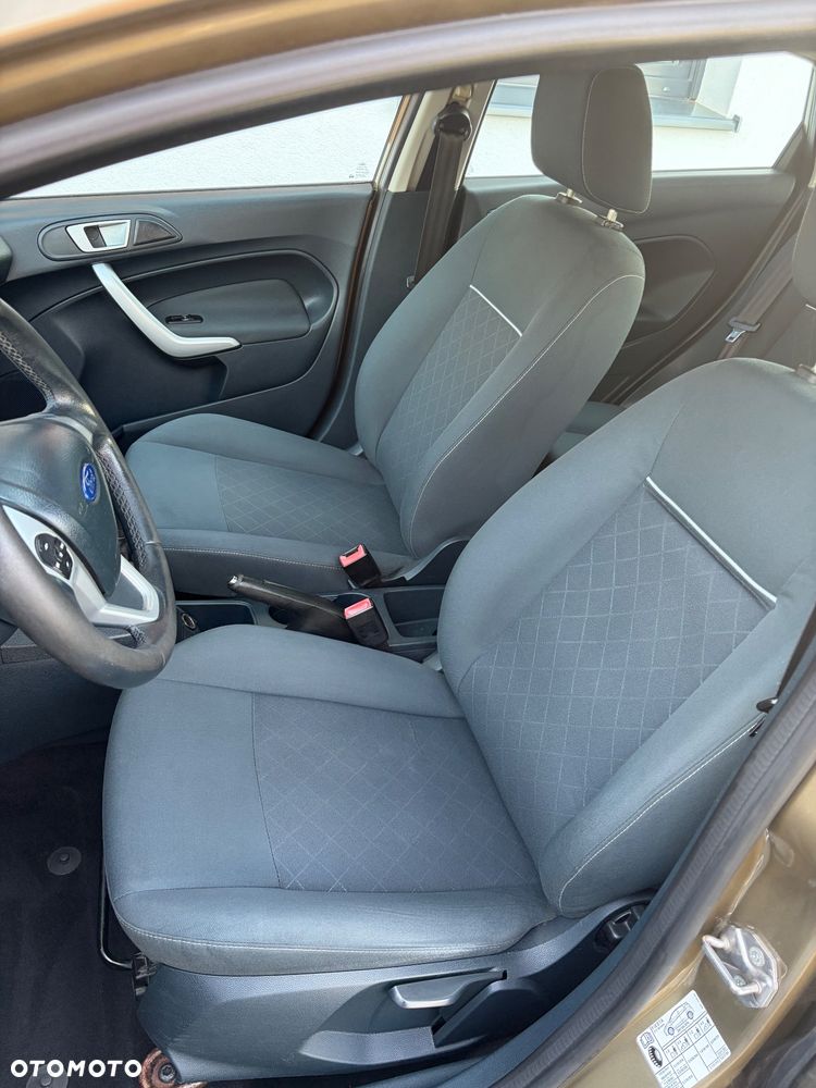 Ford Fiesta - 29