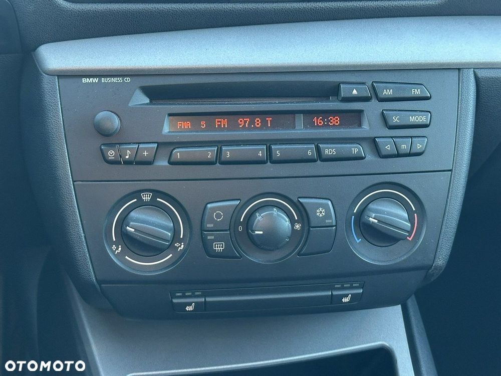 BMW Seria 1 116i - 15