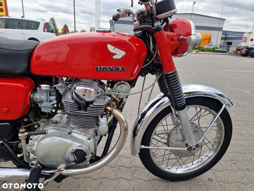 Honda CB - 11