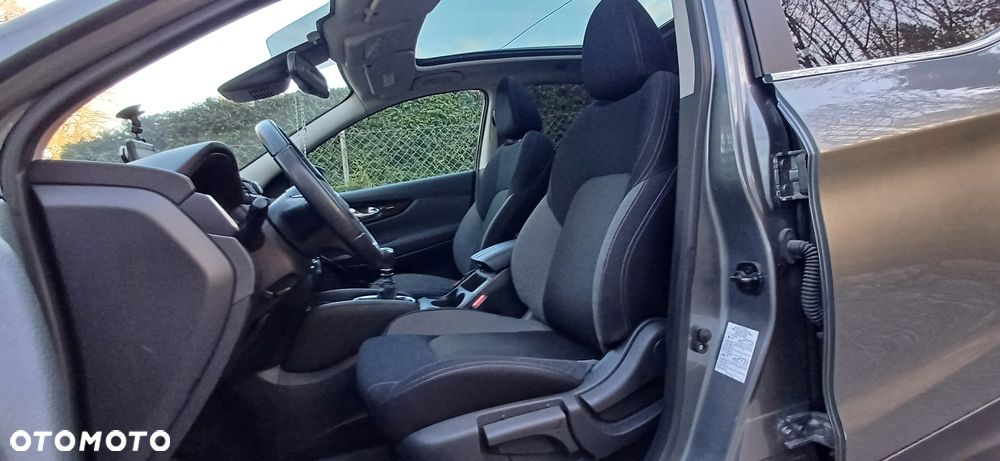 Nissan Qashqai 1.3 DIG-T N-WAY - 33