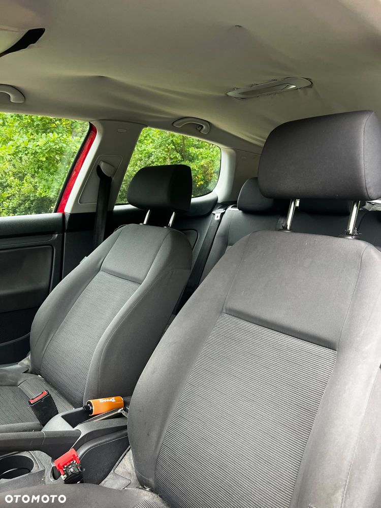 Volkswagen Golf - 11