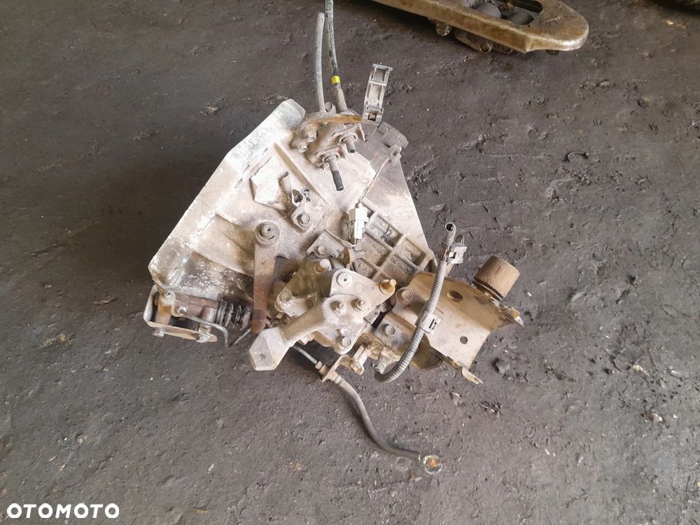 Skrzynia biegów manualna TOYOTA Yaris II 05-09r. 1.3 VVT-i 87KM 2SZFE - 1