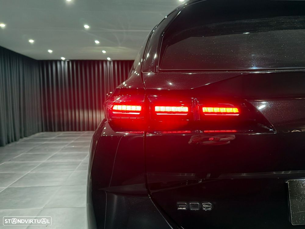 Peugeot 308 SW 1.2 PureTech Allure EAT8 - 38