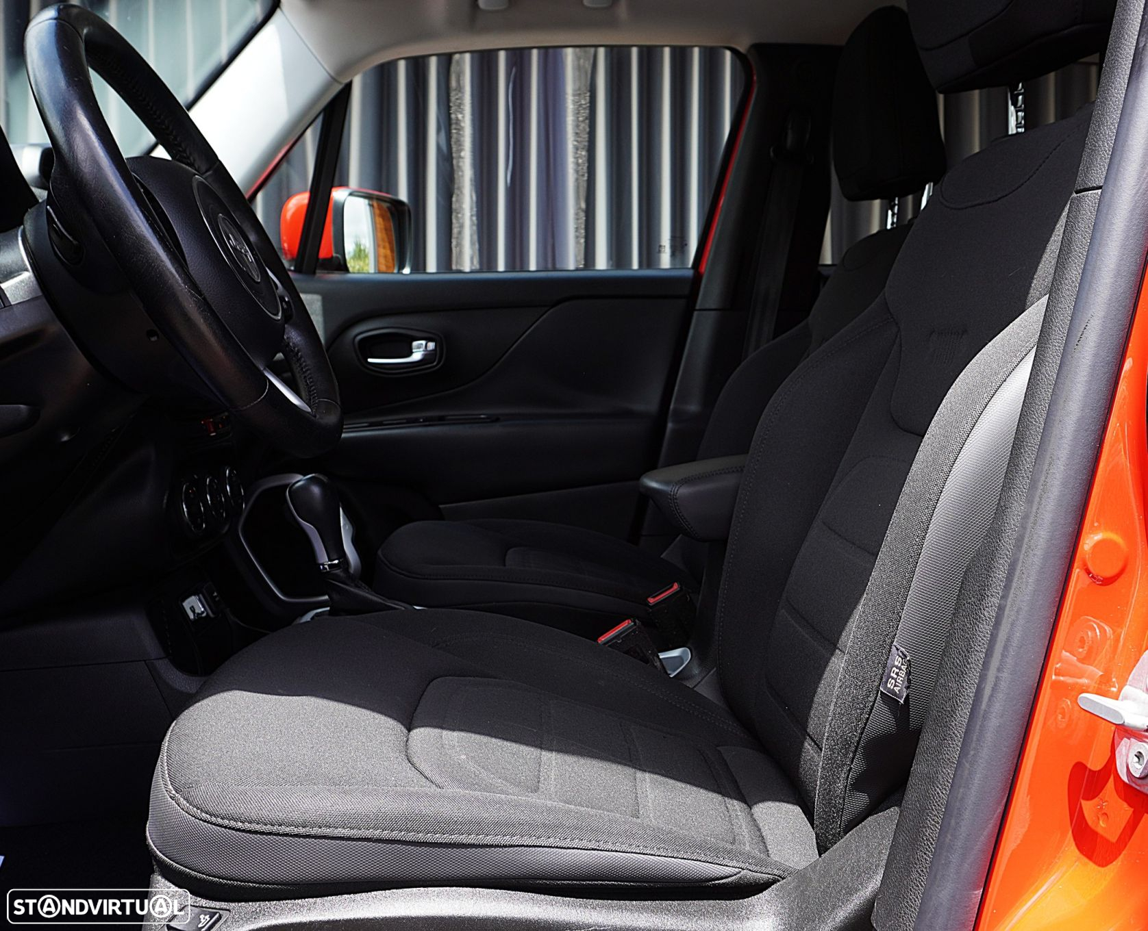 Jeep Renegade - 11