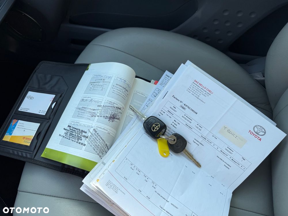 Toyota RAV4 - 22