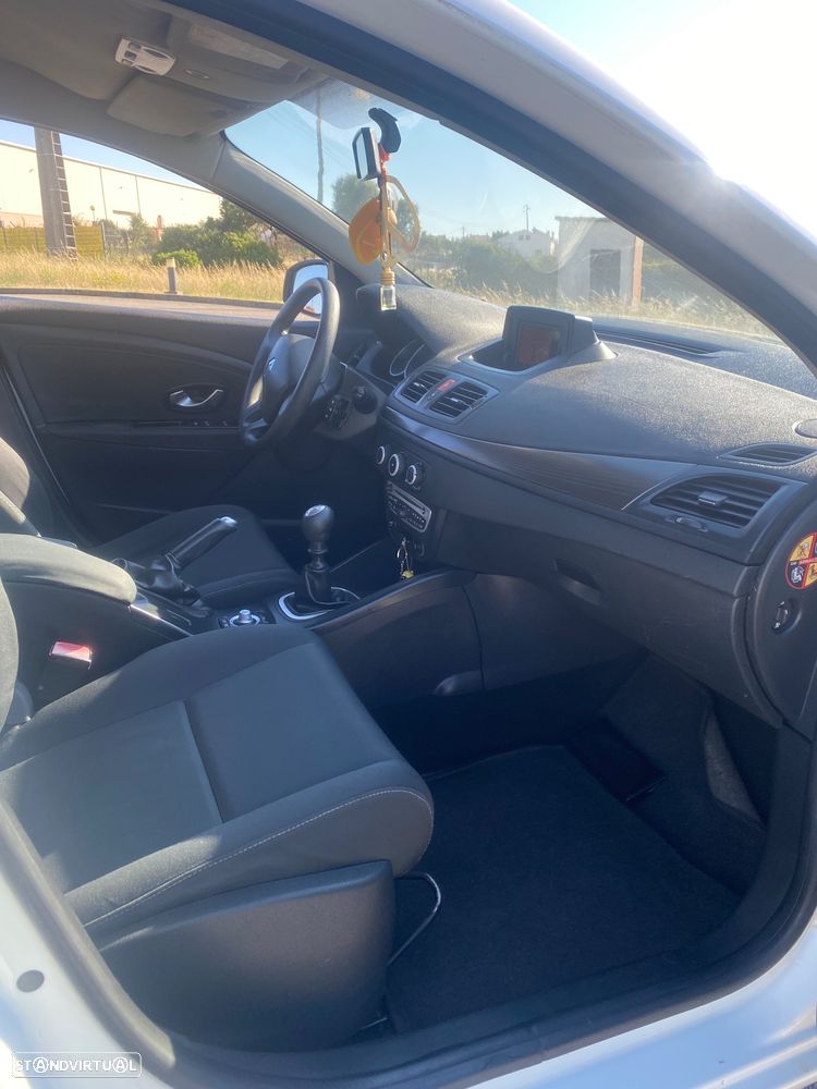 Renault Mégane Sport Tourer - 10