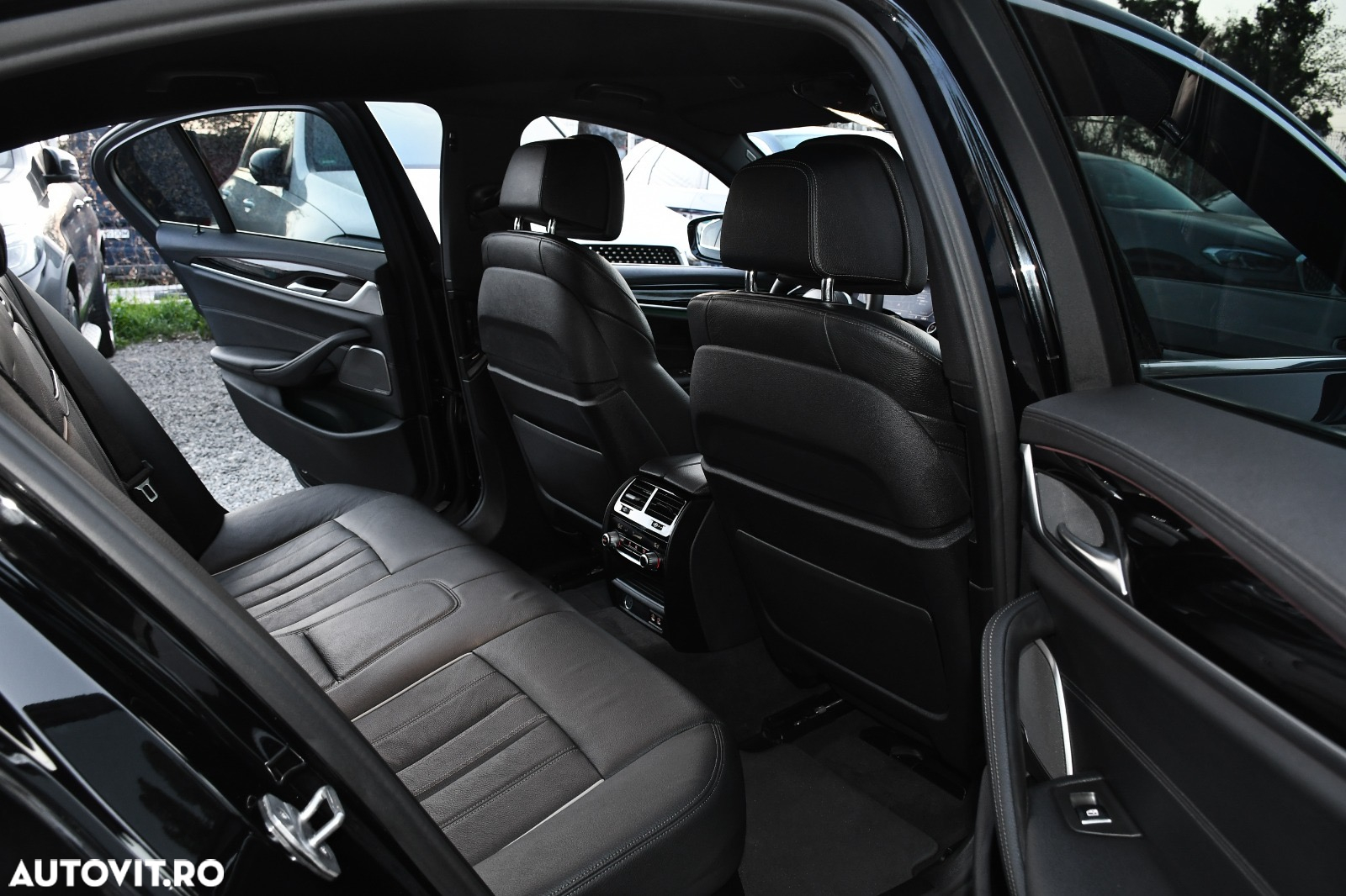 BMW Seria 5 540d xDrive AT MHEV - 12