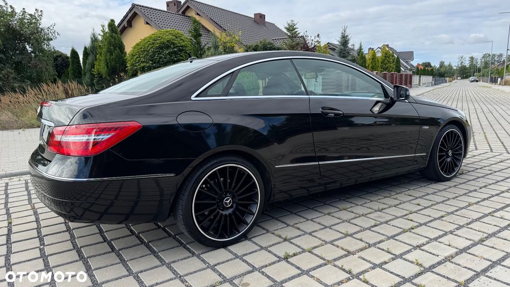 Mercedes-Benz Klasa E - 12