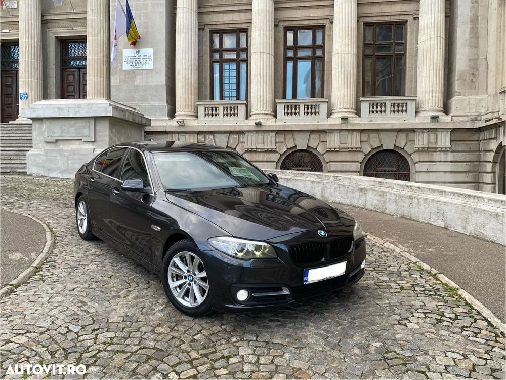 BMW Seria 5 525d xDrive AT - 2