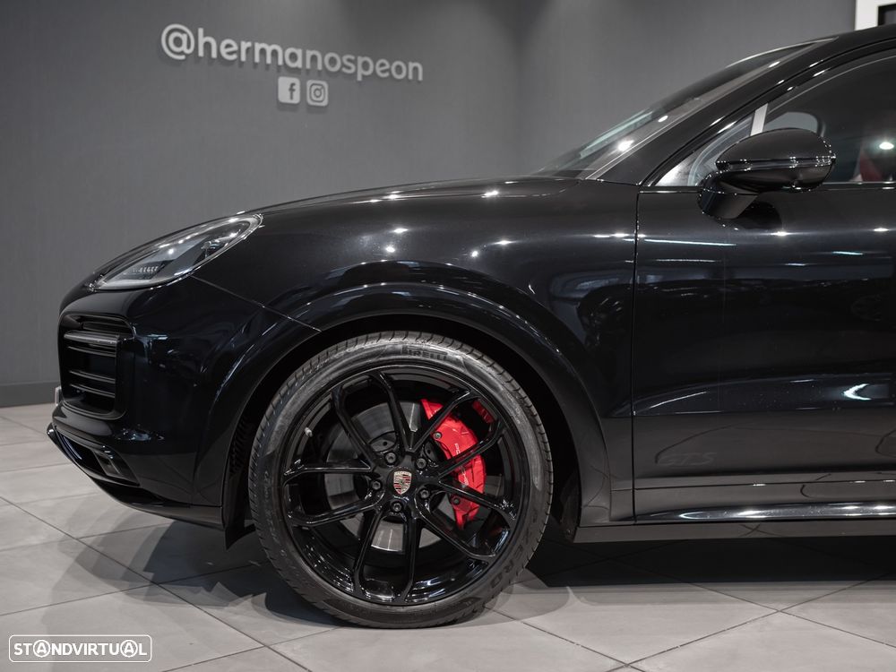 Porsche Cayenne Coupé GTS - 10