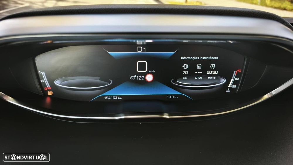 Peugeot 5008 1.5 BlueHDi Allure Pack EAT8 - 19