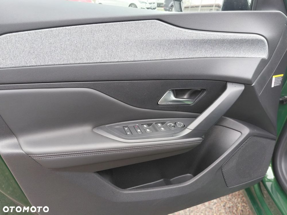 Peugeot 308 1.2 PureTech Allure Pack S&S EAT8 - 13