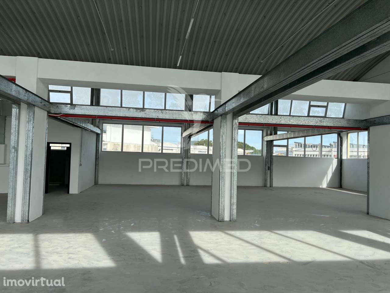 ARMAZÉNS PARA VENDA OU ARRENDAMENTO EM PRIOR VELHO - Grande imagem: 3/13