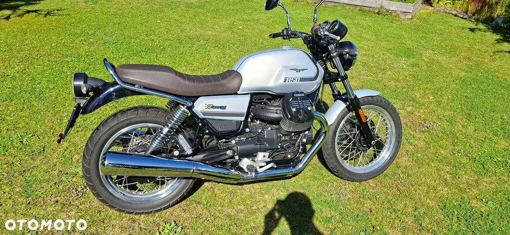 Moto Guzzi V7 - 21
