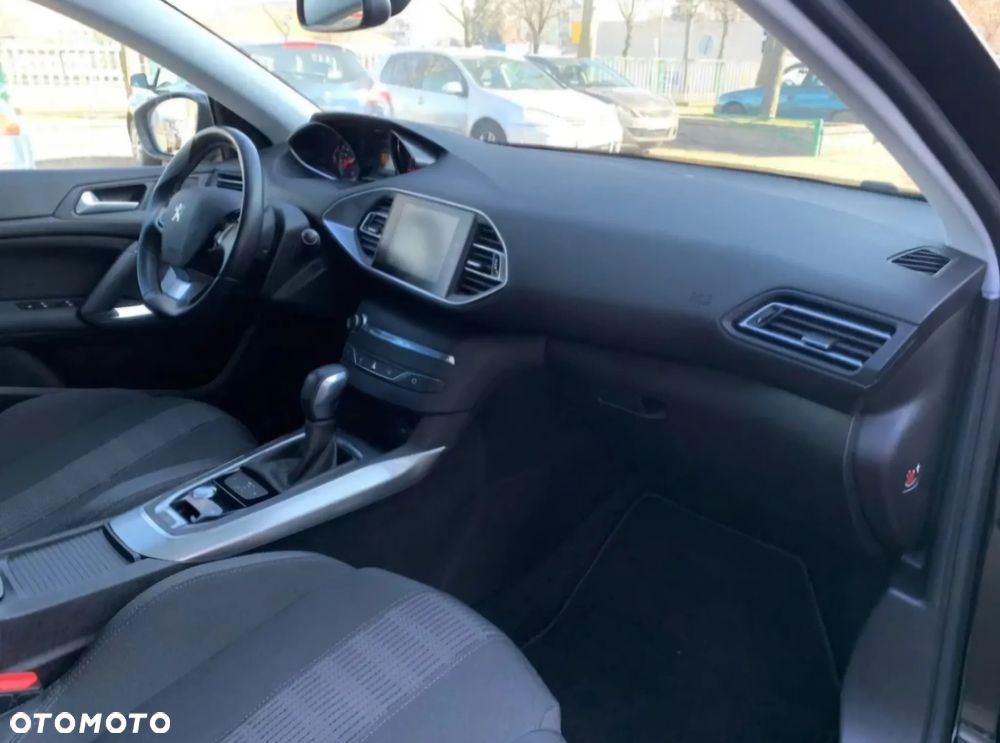 Peugeot 308 SW 1.6 BlueHDi Active S&S - 12