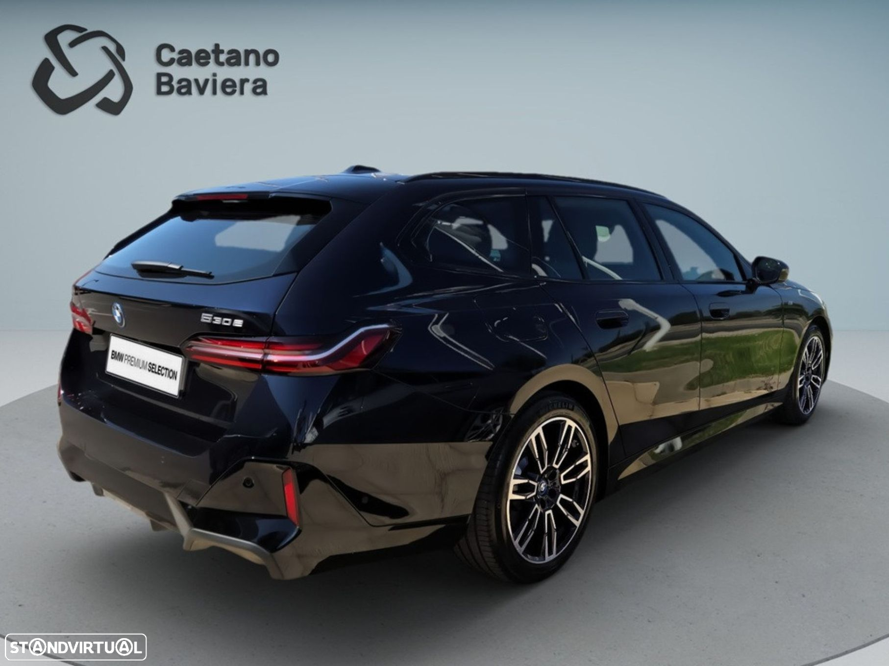 BMW 530 e Pack Desportivo M - 8