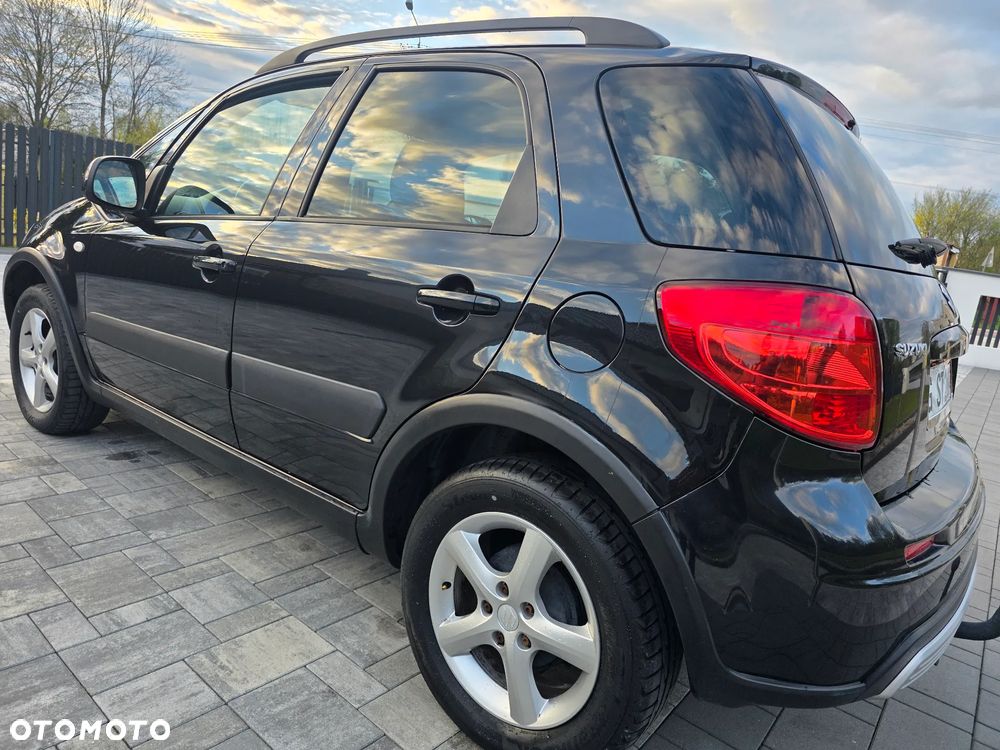 Suzuki SX4 1.6 VVT 4x4 Comfort - 2