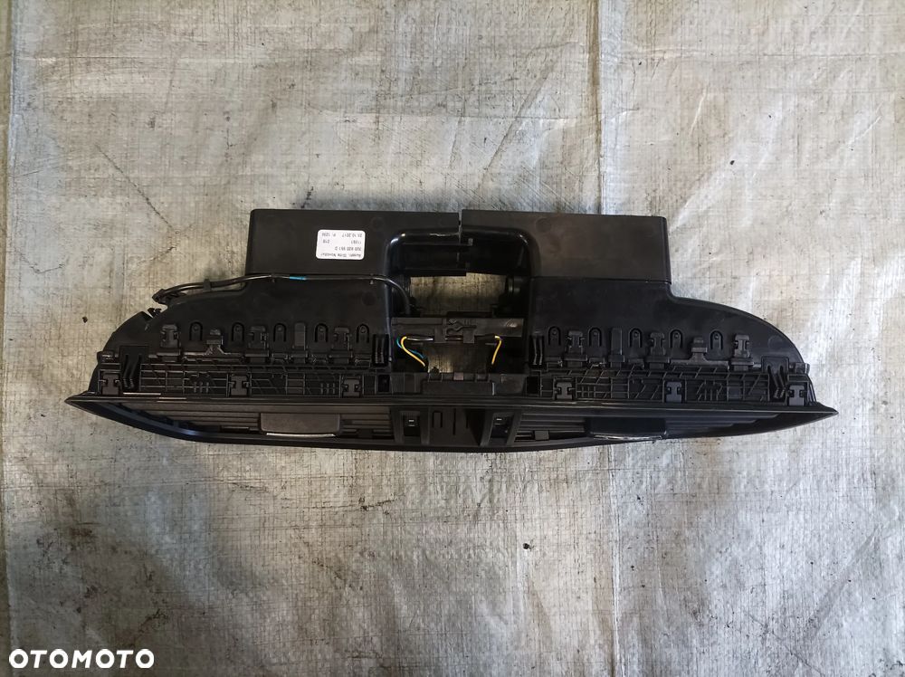 Skoda superb III kratka nawiewu środkowa 3V0820951D - 2